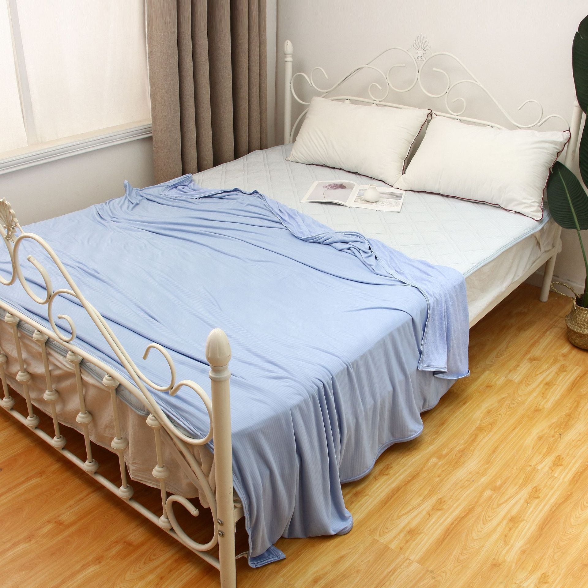 ChillRest Cooling Blanket – Stay Fresh, Cool, and Comfy All Night